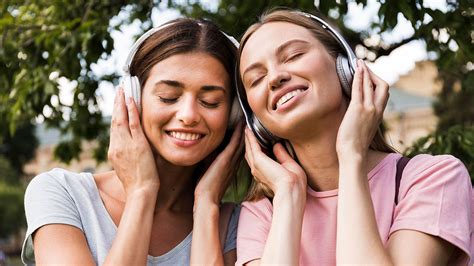 how to listen to music with friends and how to make your favorite songs more popular online